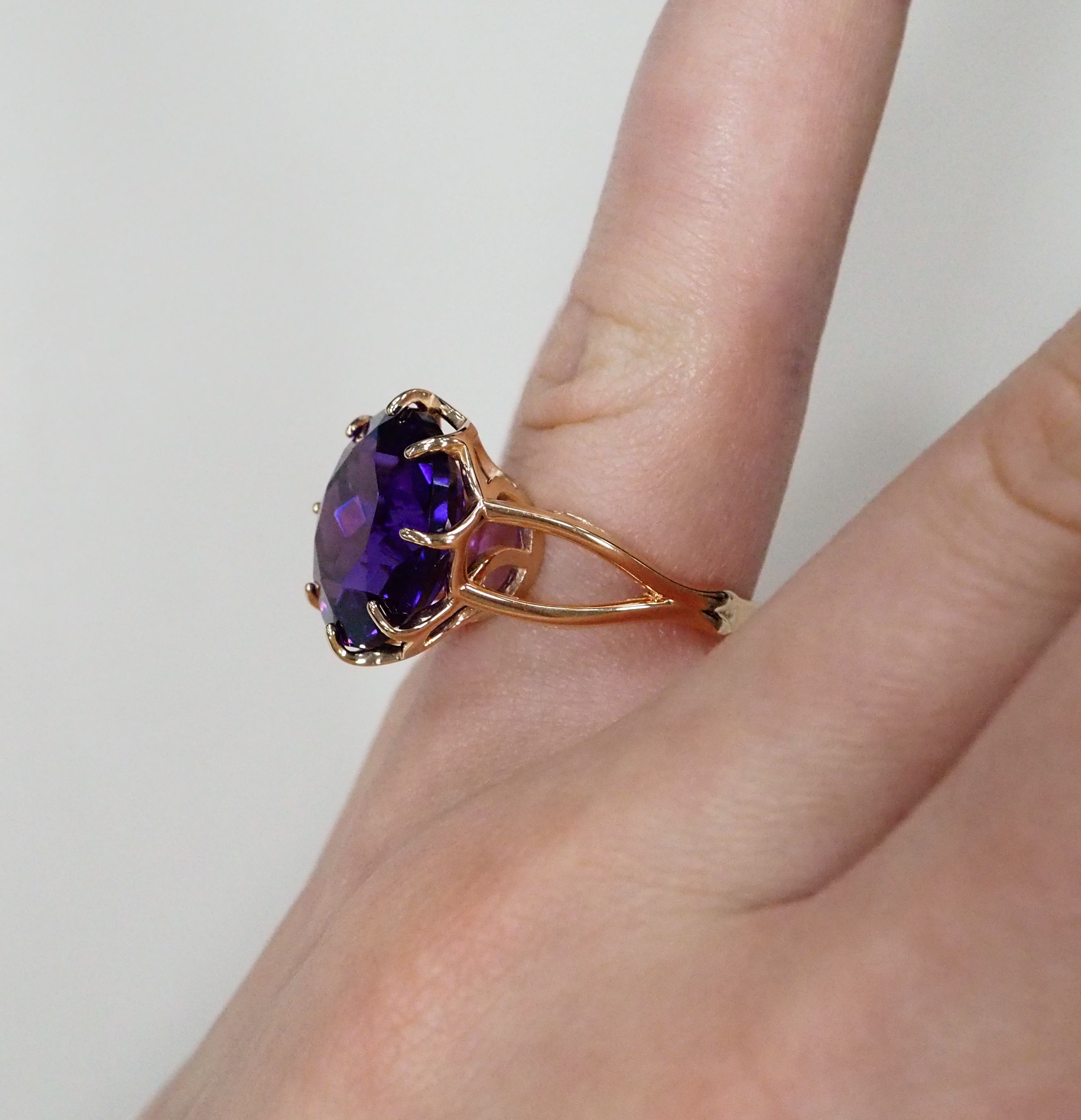 Серебряное кольцо с аметистом